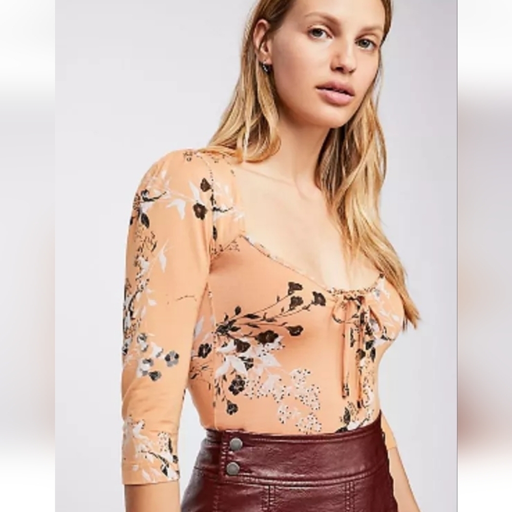 Free People Women's floral printed Tied And True Top Size M